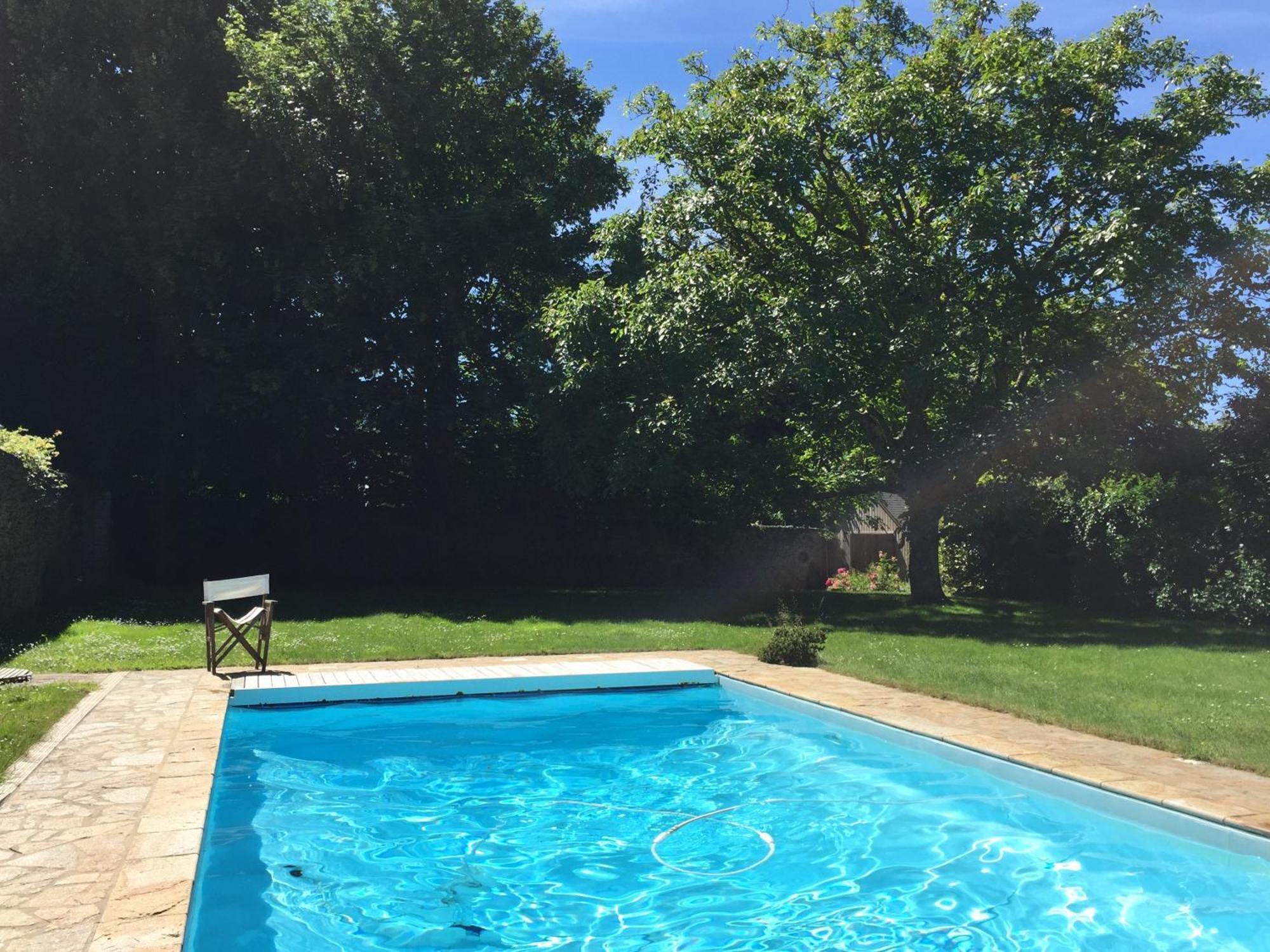 Manoir Des Bords De Rance Bed & Breakfast Plouer-sur-Rance Exterior photo
