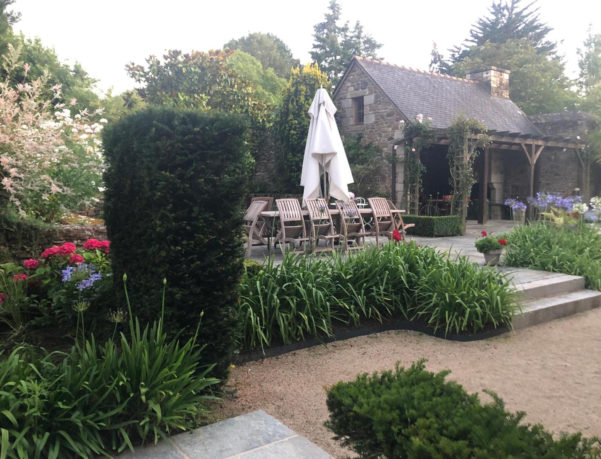 Manoir Des Bords De Rance Bed & Breakfast Plouer-sur-Rance Exterior photo