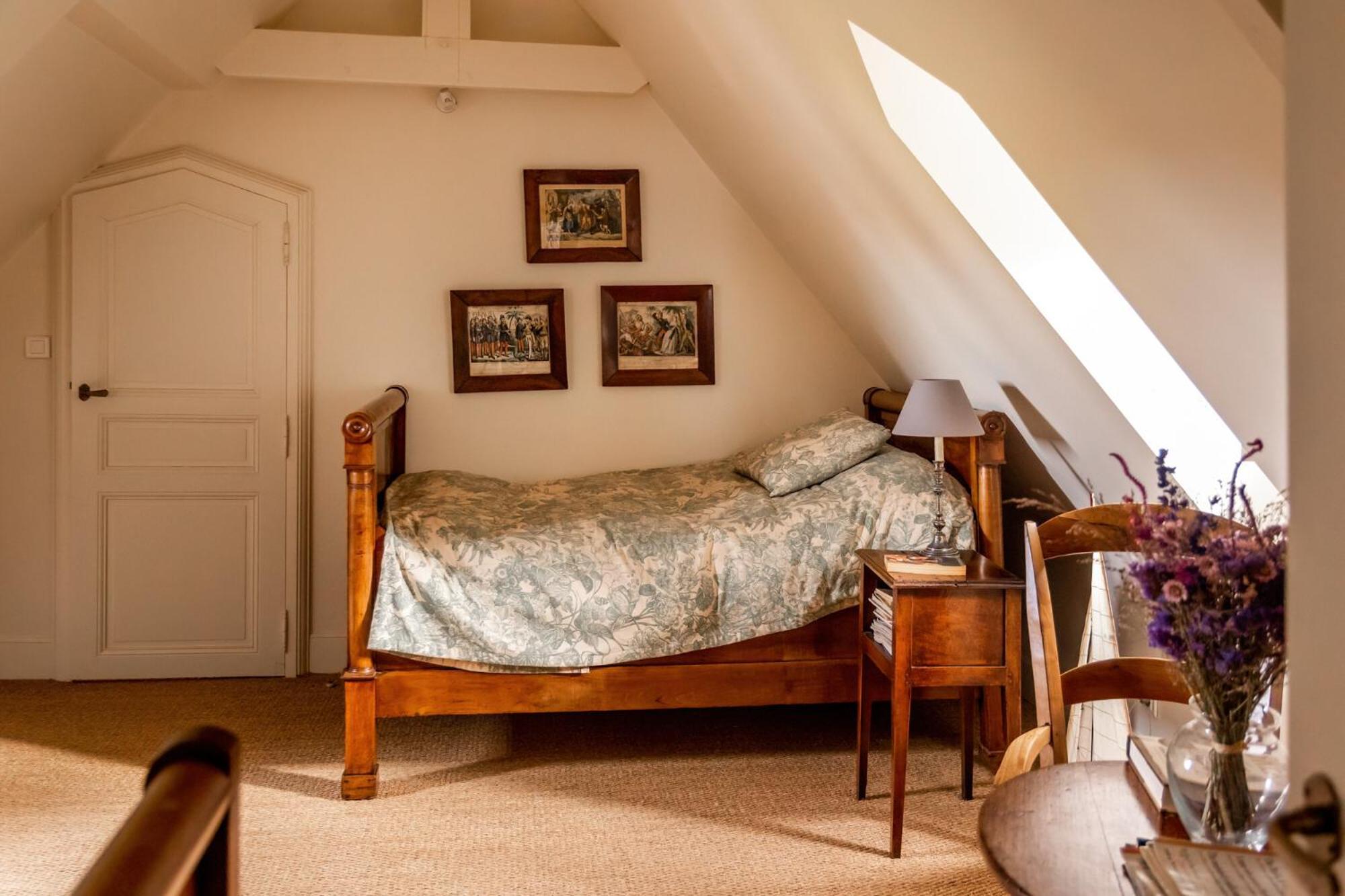 Manoir Des Bords De Rance Bed & Breakfast Plouer-sur-Rance Exterior photo